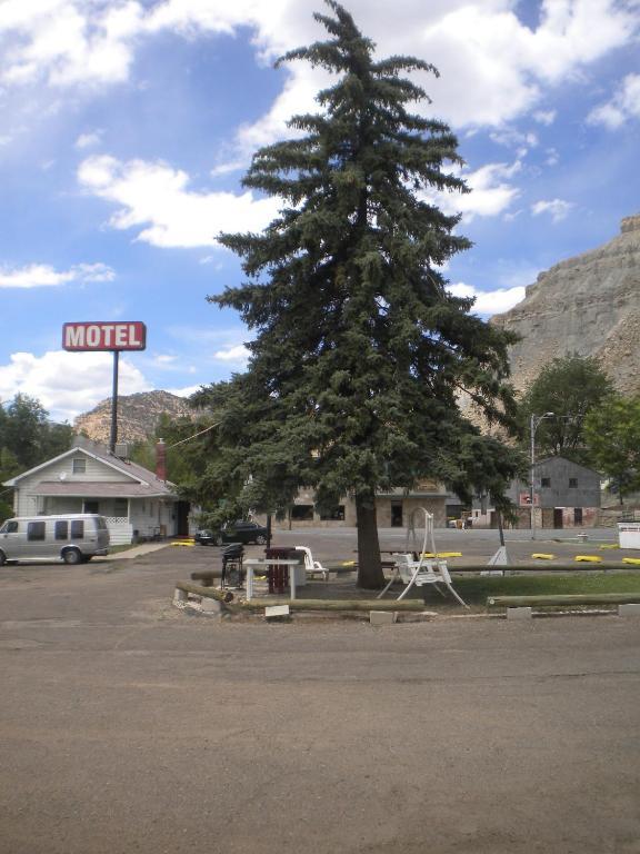 Riverside Motel Helper Eksteriør billede